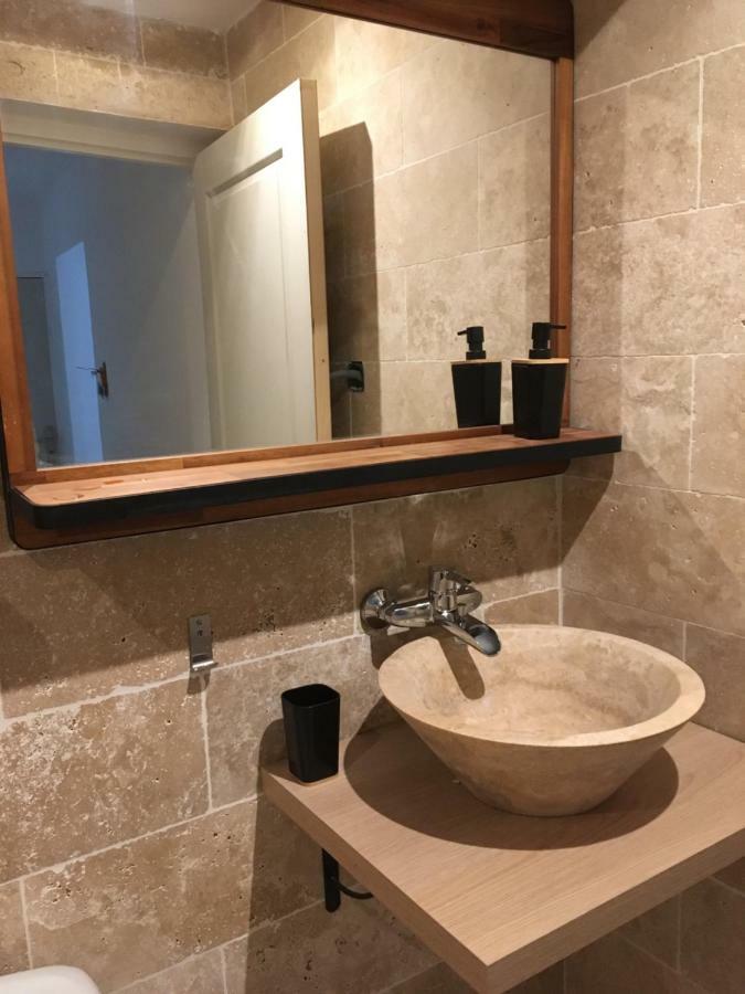 פורטיסיו Villa Rinesa מראה חיצוני תמונה